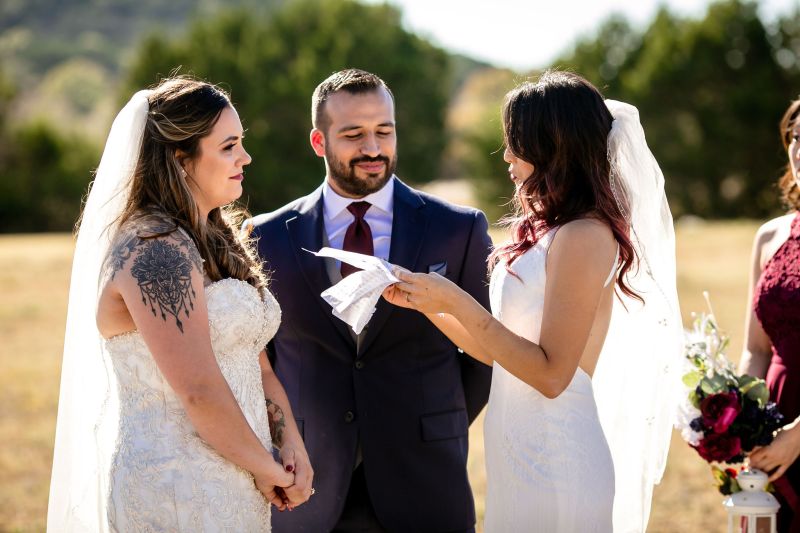 1619791399 968 polyamorous wedding ceremony on offbeat bride - Làm thế nào để có một đám cưới bộ ba đa tình lãng mạn