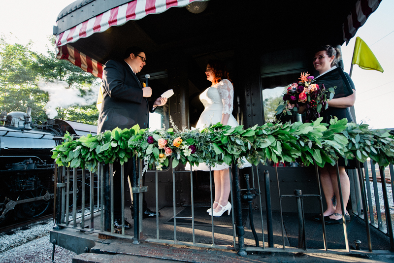 Philadelphia Vintage DIY Train Wedding on Offbeat Bride 43 - Đám cưới xe lửa tự làm lấy cảm hứng từ cổ điển |  Cô dâu lạc quan