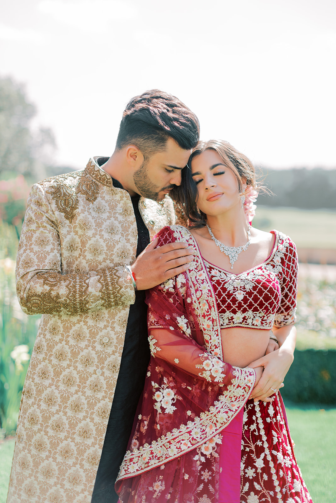 Breathtaking Royal Indian Wedding Inspiration at Prestwold Hall Sophie May Photo 19 - Bridal Musings đang gây quỹ cho Ấn Độ và bạn có thể giành được một tính năng IG!