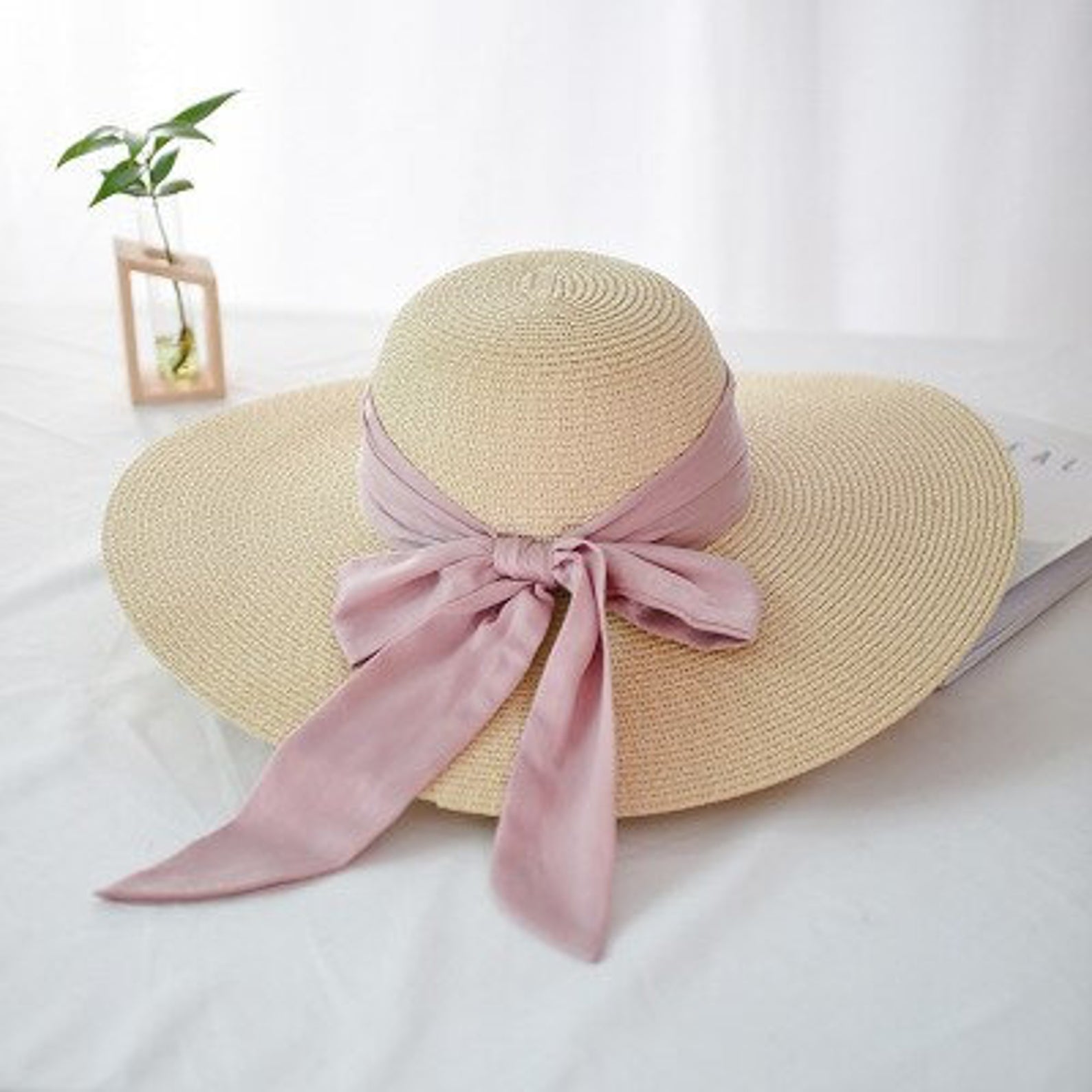 Joy Life Shop on Etsy Cute Summer Sun Hats for Your Wedding or Elopement Bridal Musings - 25 chiếc mũ cô dâu mùa hè hợp thời trang cho chuyến đi của bạn Cottagecore