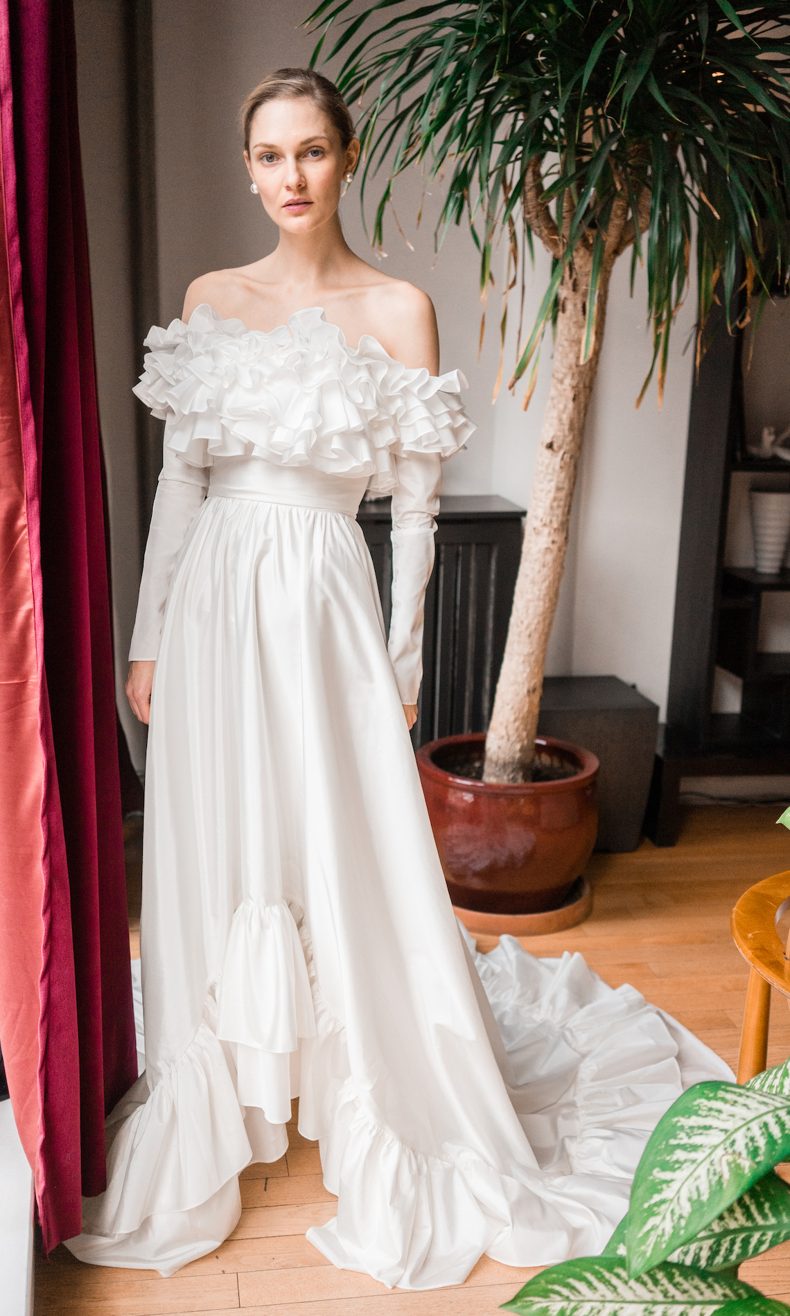 Alon Livne White Jessa Taffeta Wedding Dress Claire Eliza Photography Bridal Musings Dresses Like Princess Diana 2 - Váy cưới Taffeta đang trở lại xu hướng (nhờ Công nương Diana)