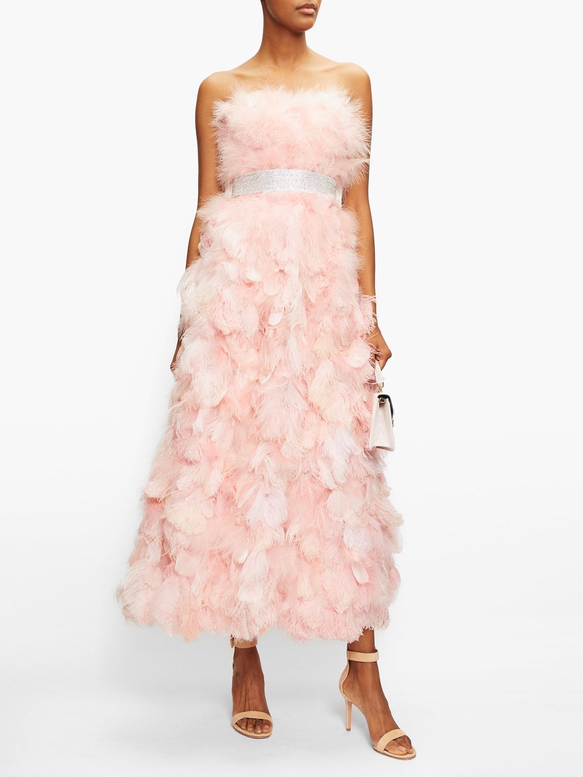 Dolce and Gabbana Feather Pink Wedding Dress Best Pink Wedding Dresses for 2021 2022 Brides Bridal Musings 1 - 30 chiếc áo dài cưới màu hồng dành cho cô dâu yêu thích sắc màu