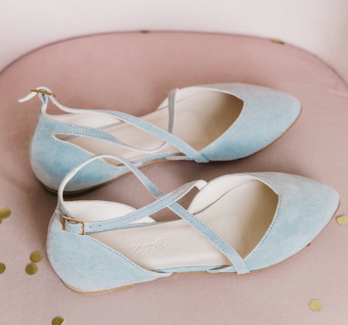 Yulia Nadeeva Blue Bridal Flats Best Blue Bridal Shoes Heels Booties Sandals Flats for Your Something Blue Wedding Bridal Musings - 22 Đôi giày cô dâu màu xanh lam cho 'Thứ gì đó màu xanh lam' của bạn