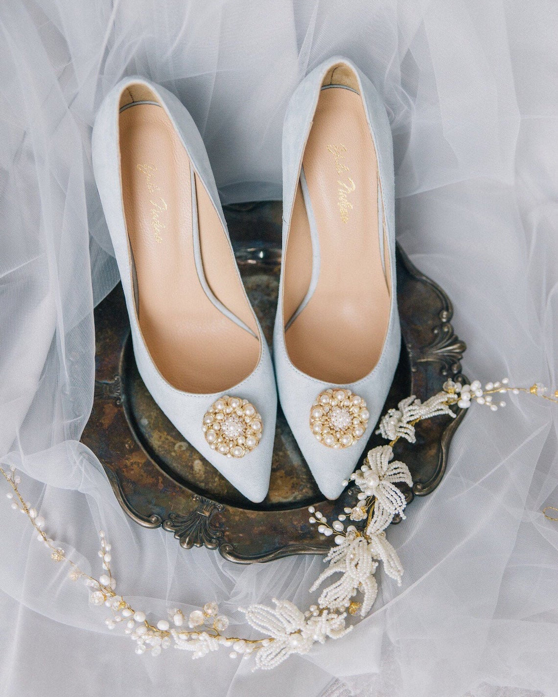 Yulia Nadeeva Blue Bridal Pumps Best Blue Bridal Shoes Heels Booties Sandals Flats for Your Something Blue Wedding Bridal Musings - 22 Đôi giày cô dâu màu xanh lam cho 'Thứ gì đó màu xanh lam' của bạn