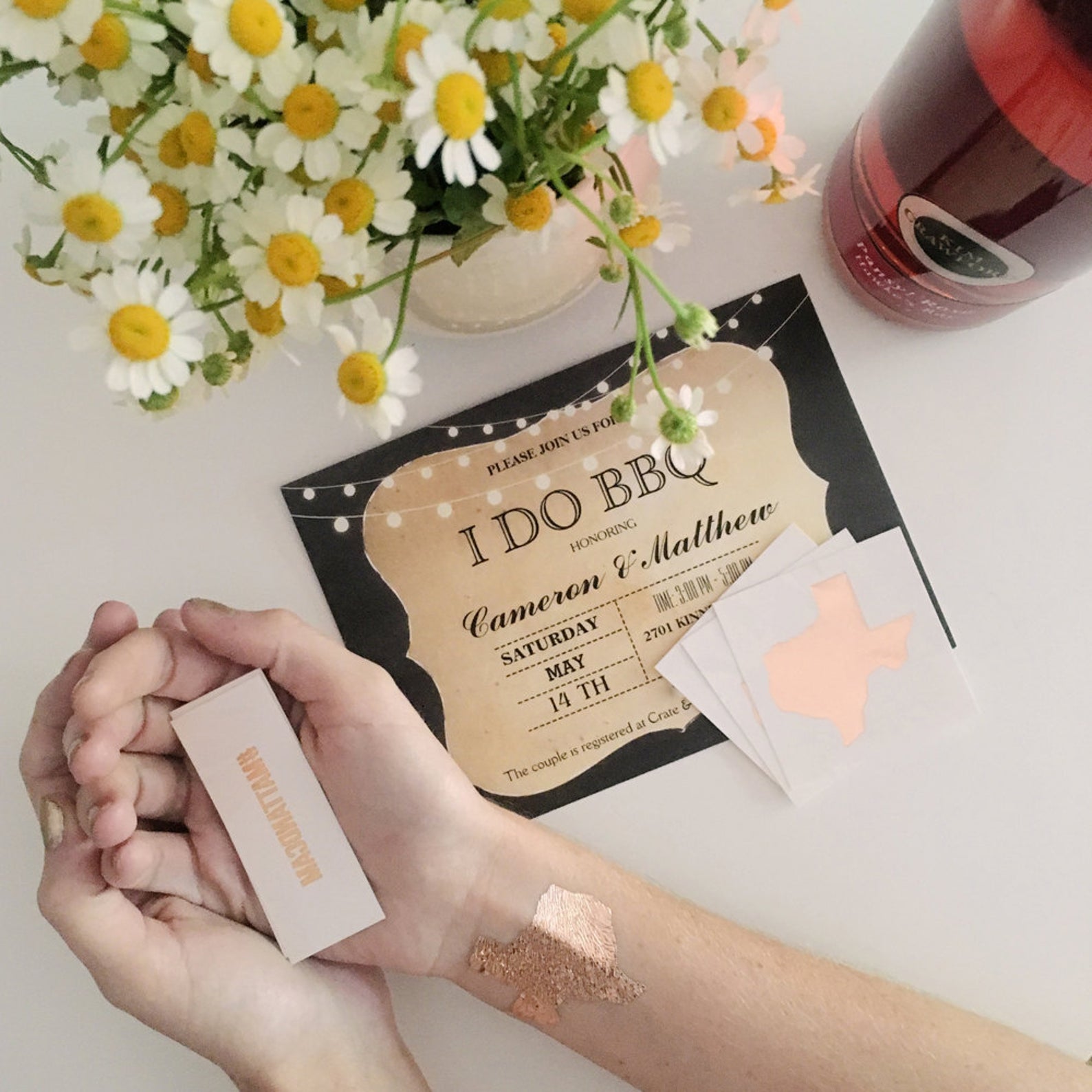 Wedding Hashtag Temporary Tattoo Creative Ways to Display Your Wedding Hashtag Bridal Musings 2 - 10 cách sáng tạo để hiển thị Hashtag đám cưới của bạn