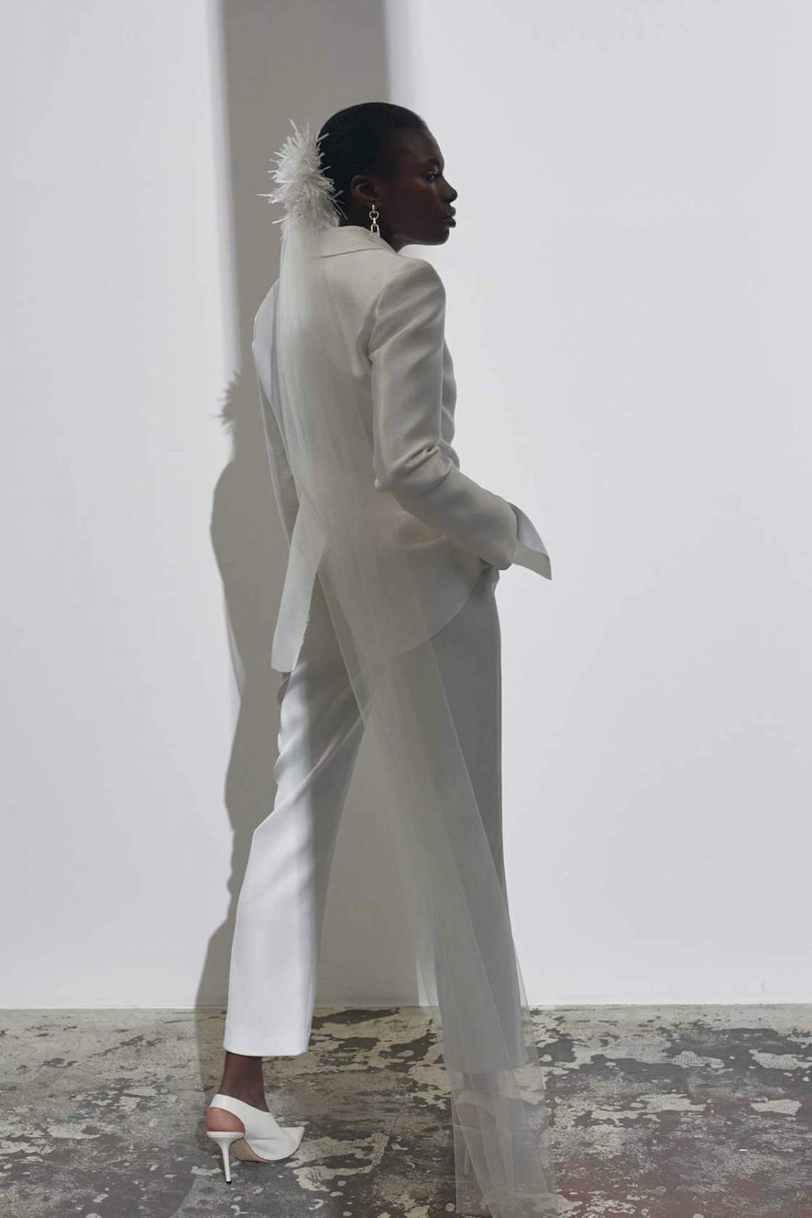 Kaviar Gauche Cutting Edge Blazer and Cigarette Pants Killer Bridal Pantsuits for 2021 2022 Brides Bridal Musings  - 15 bộ quần áo cưới Killer dành cho cô dâu 2021/2022
