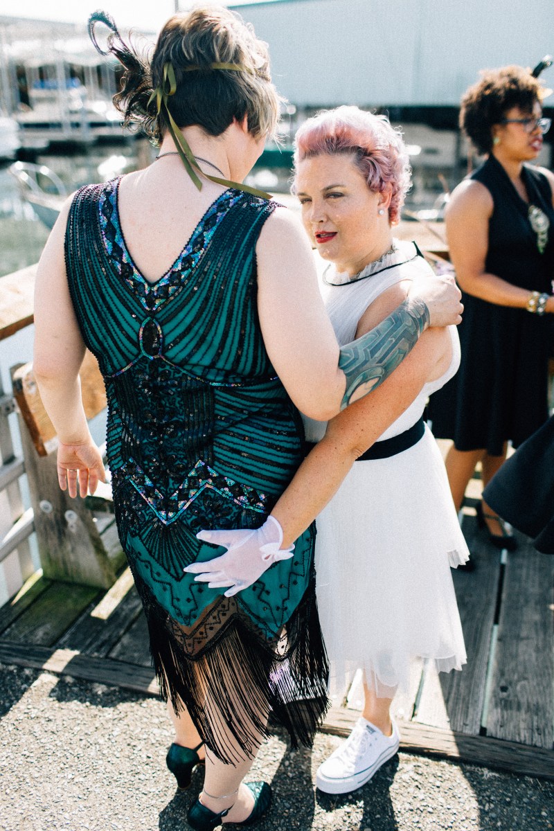 transgender wedding in Iowa on offbeat bride 7 - Một kỳ quặc thời gian du lịch chuyển giới đồng tính nữ đám cưới