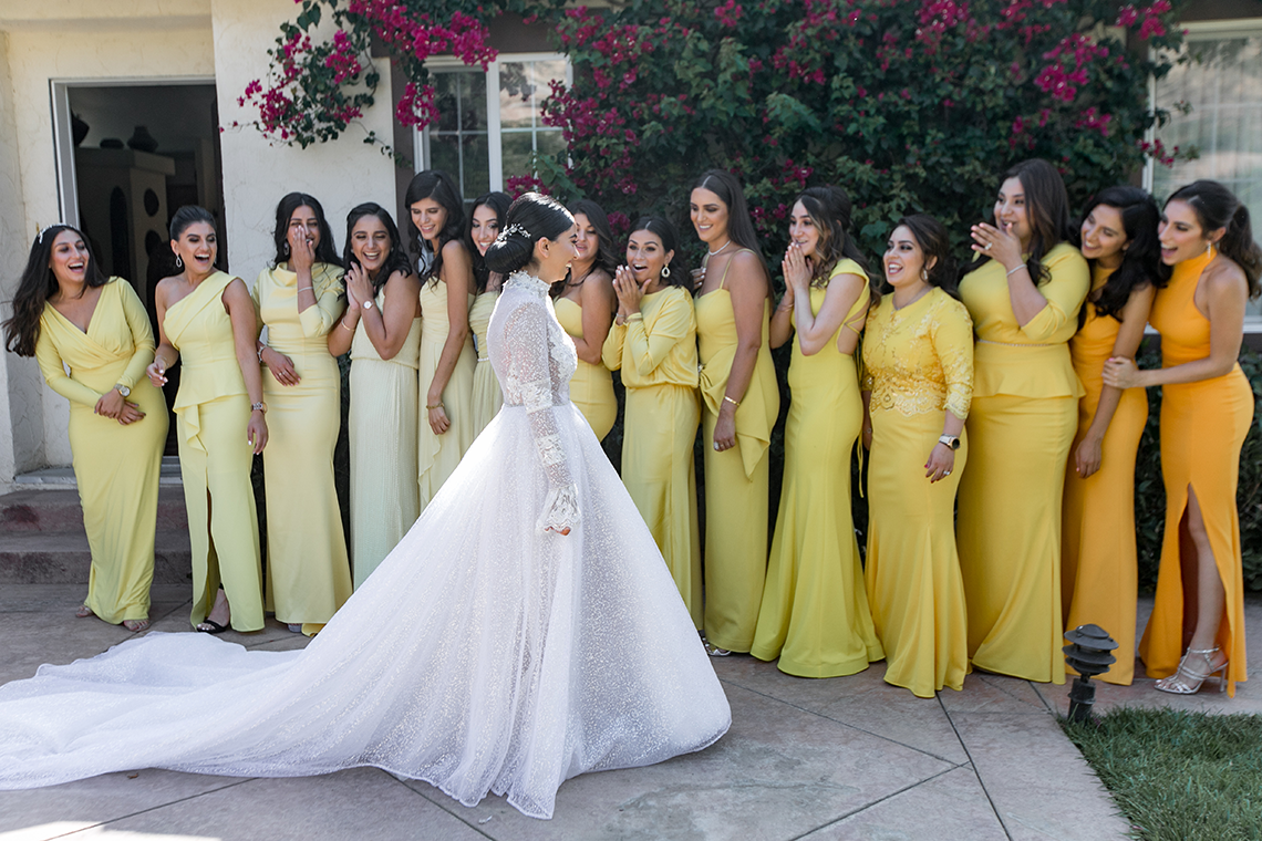 Luxurious Hummingbird Nest Ranch Jewish Wedding Katie Beverly 22 - Phù dâu của bạn không muốn mặc váy phù hợp