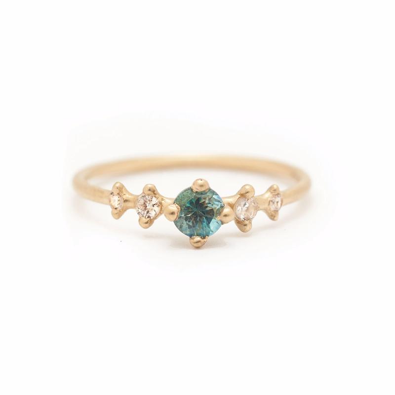Valley Rose Jewelry Sapphire Engagement Ring Guide Bridal Musings 6 - Tại sao chúng tôi yêu thích nhẫn đính hôn Sapphire (và chồng sắp cưới của bạn cũng vậy)