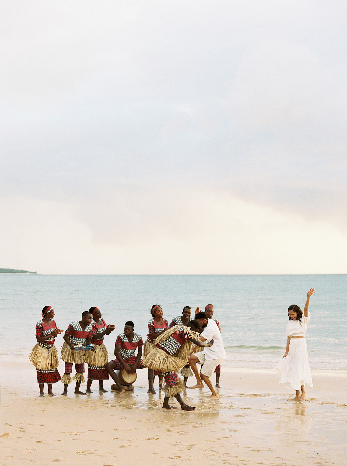 Why Mozambique is the Perfect Beach Wedding Destination Anantara Bazaruto Island Joy Proctor Design Love From Mwai Exalt Africa Bridal Musings 48 - Tại sao bạn nên xem xét châu Phi cho đám cưới điểm đến của bạn